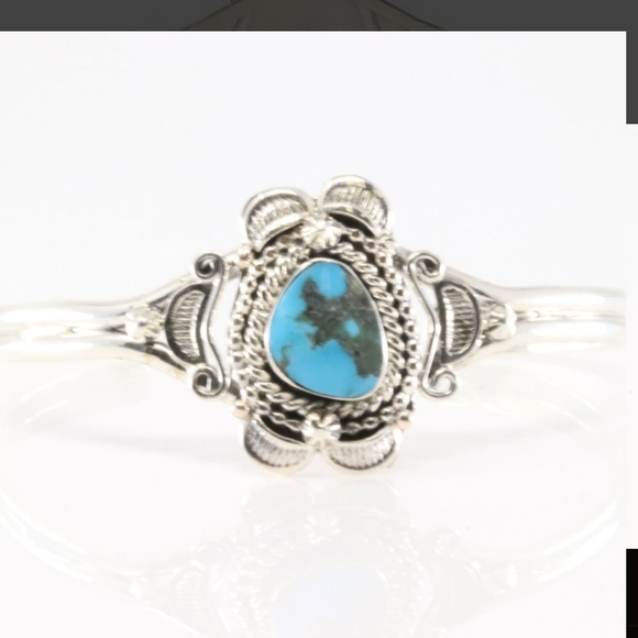 Native American Navajo Turquoise and Sterling Cuff - Picture 4 of 8